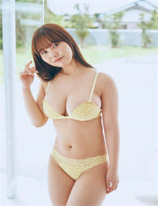《国产真实乱人偷精品人妻图》